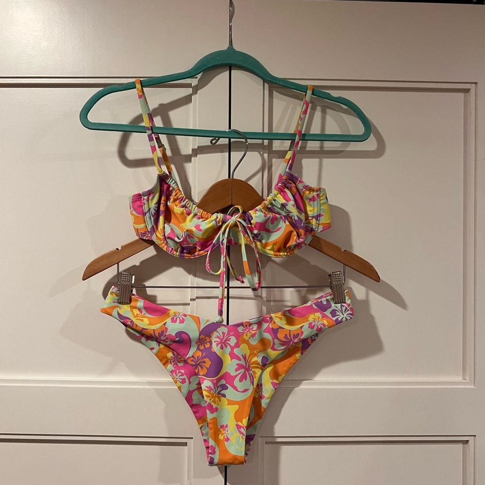 Kulani Kinis Bikini Set
